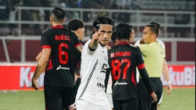 Kekecewaan Mendalam: Bek Timnas Indonesia Bereaksi atas Kekalahan Arema dari Persija-fwjustice.org